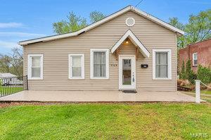 5225 Heege Road St. Louis, MO 63123 - Photo 1 of 22 Gallery Image 1