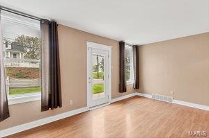 5225 Heege Road St. Louis, MO 63123 - Photo 3 of 22 Gallery Image 3