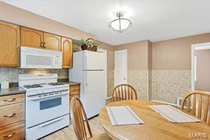 5225 Heege Road St. Louis, MO 63123 - Photo 10 of 22 Gallery Image 10