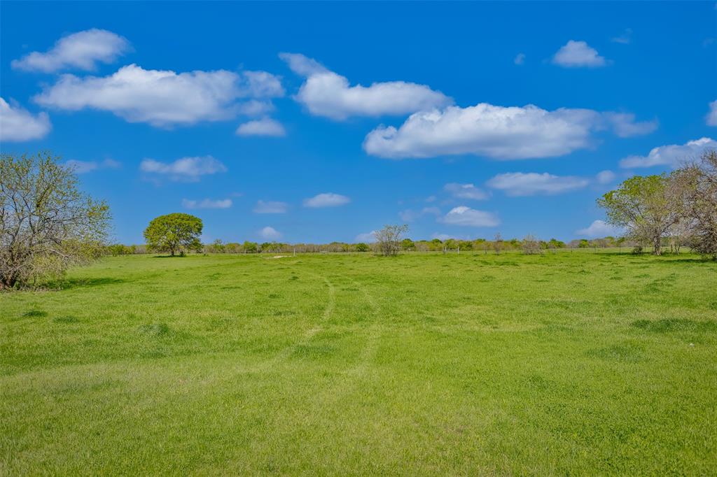 Tbd Faber Road Howe, TX 75459 - Photo 4 of 31 a view of an ocean