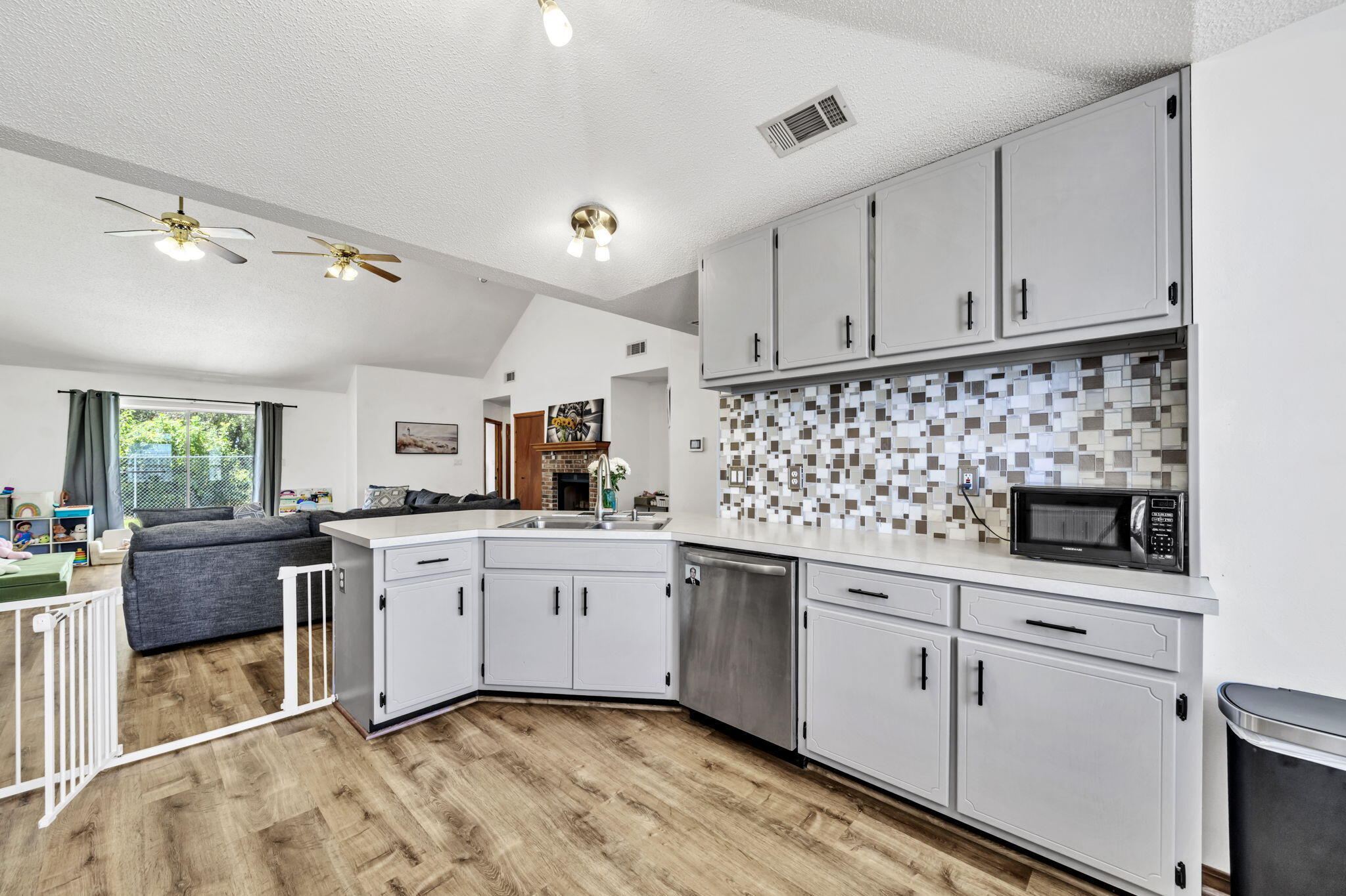 449 Sandy Ridge Circle Mary Esther, FL 32569 - Photo 18 of 35 18-web-or-mls-DSC07641