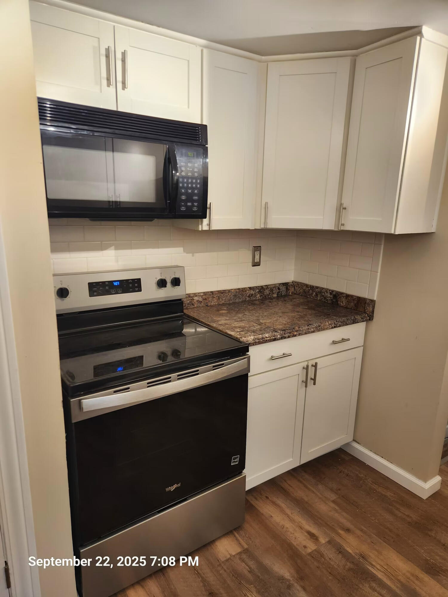 2855 Mann Road Waterford, MI 48329 - Photo 2 of 15 2855 Mann