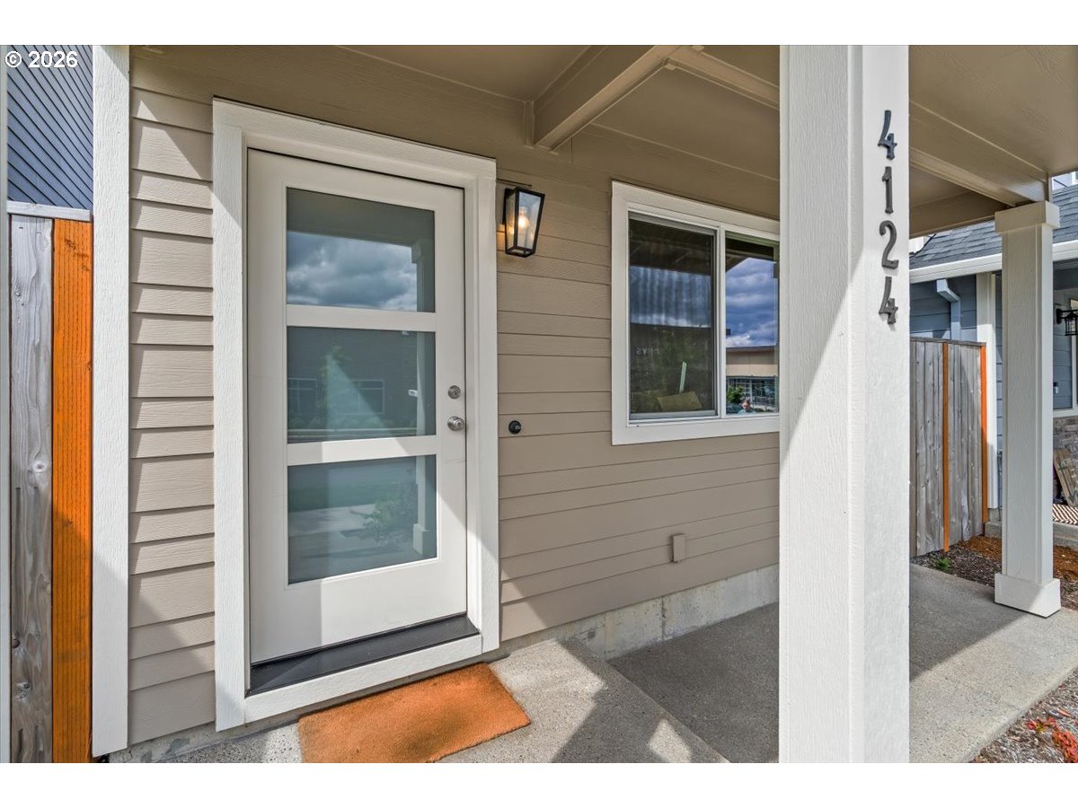 4124 East Labish Lane Newberg, OR 97132 - Photo 4 of 31 Porch