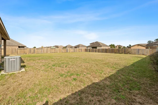 $1,995 | 18875 Maverick Ranch Road East, Magnolia, TX 77355