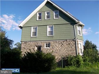 327 East Providence Road Aldan, PA 19018 - Photo 4 of 12 Exterior Back