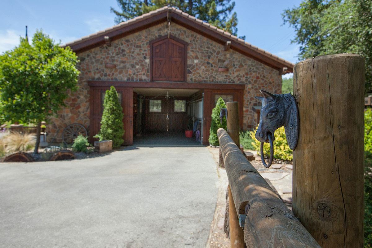 1166 Cañada Road Woodside, CA 94062 - Photo 12 of 17 Gallery Image 12