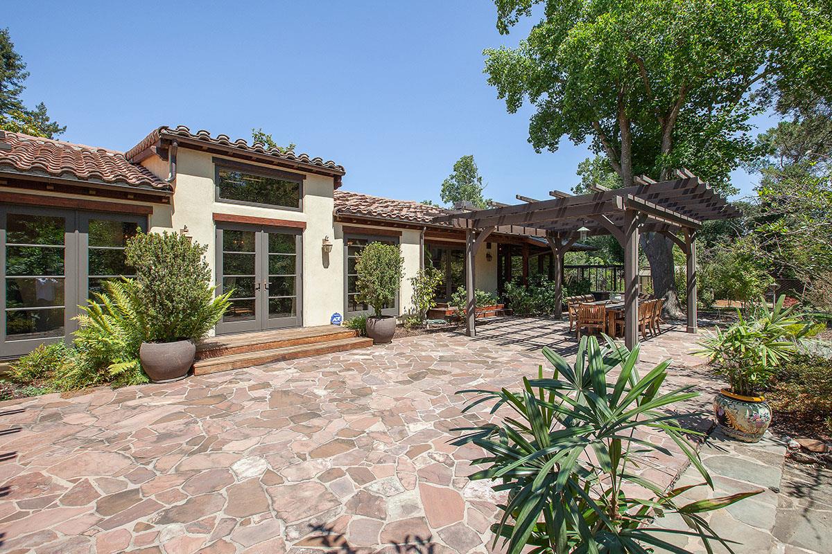 1166 Cañada Road Woodside, CA 94062 - Photo 13 of 17 Gallery Image 13