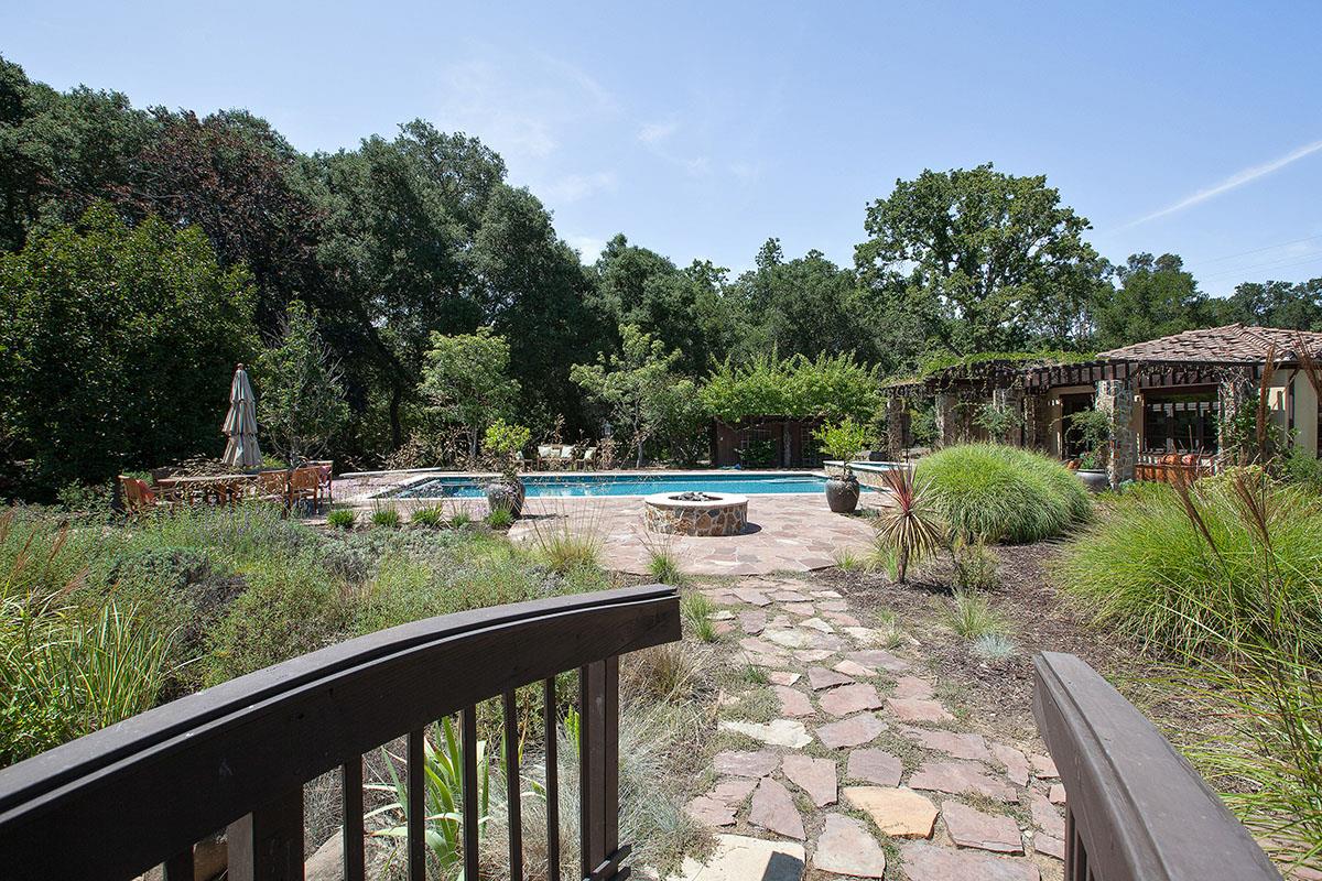 1166 Cañada Road Woodside, CA 94062 - Photo 16 of 17 Gallery Image 16
