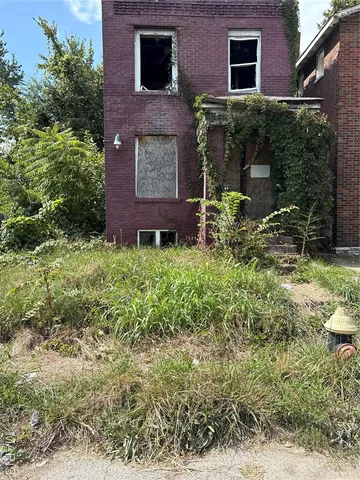 $10,000 | 3119 North Sarah Street, St. Louis, MO 63115