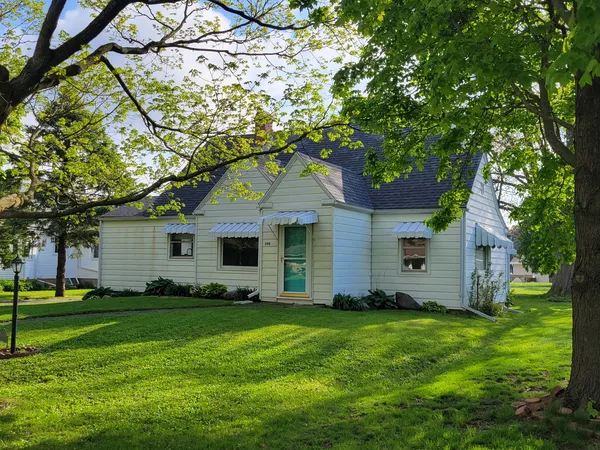 $94,500 | 208 North Maple Street, Toluca, IL 61369