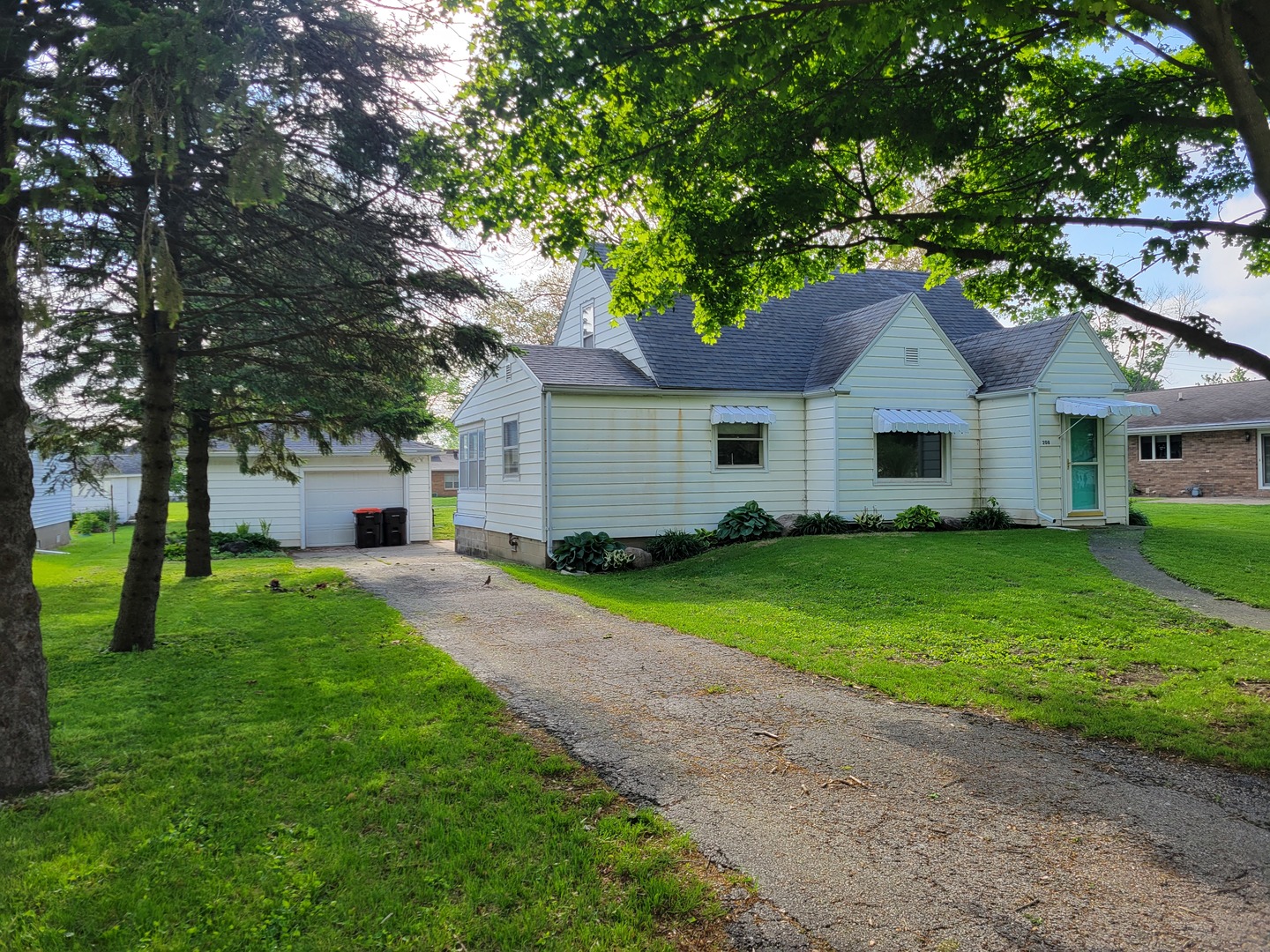 208 North Maple Street Toluca, IL 61369 - Photo 2 of 12