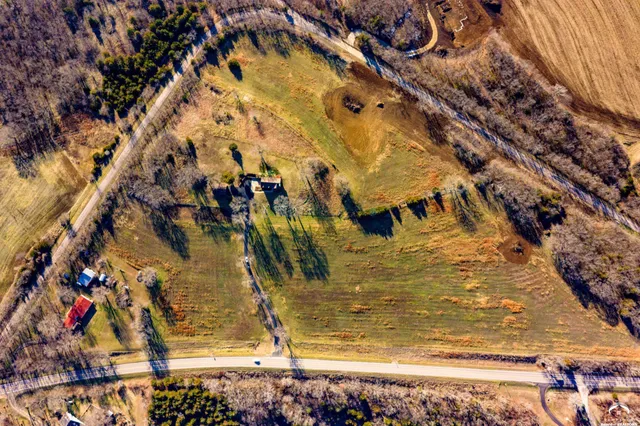 $92,500 | 980 Southeast Stanley Road, Tecumseh, KS 66542