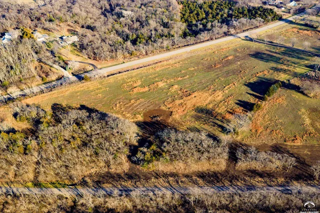 $92,500 | 980 Southeast Stanley Road, Tecumseh, KS 66542