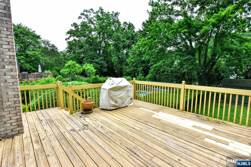 9 Ricker Road West Milford, NJ 07435 - Photo 3 of 44
