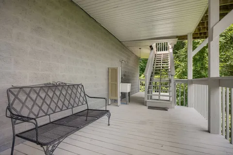 $619,900 | 1038 Lakeside Drive, Smithville, TN 37166