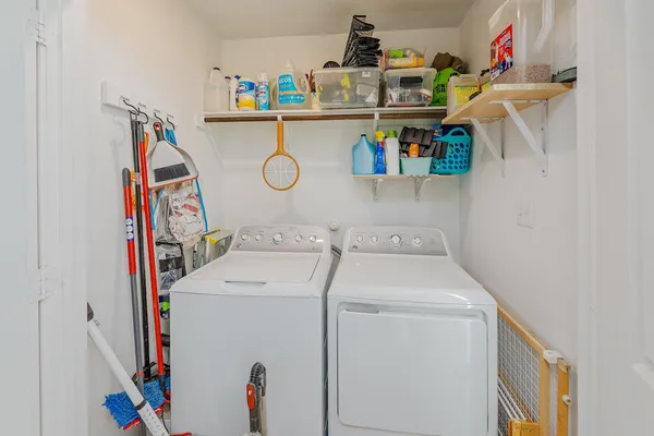 $2,350 | 17817 Willacy Cove, Elgin, TX 78621