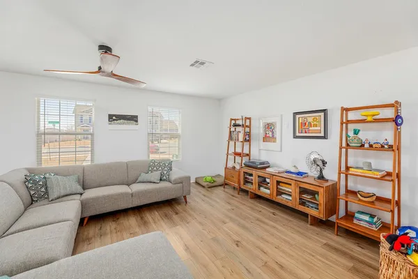 $2,350 | 17817 Willacy Cove, Elgin, TX 78621