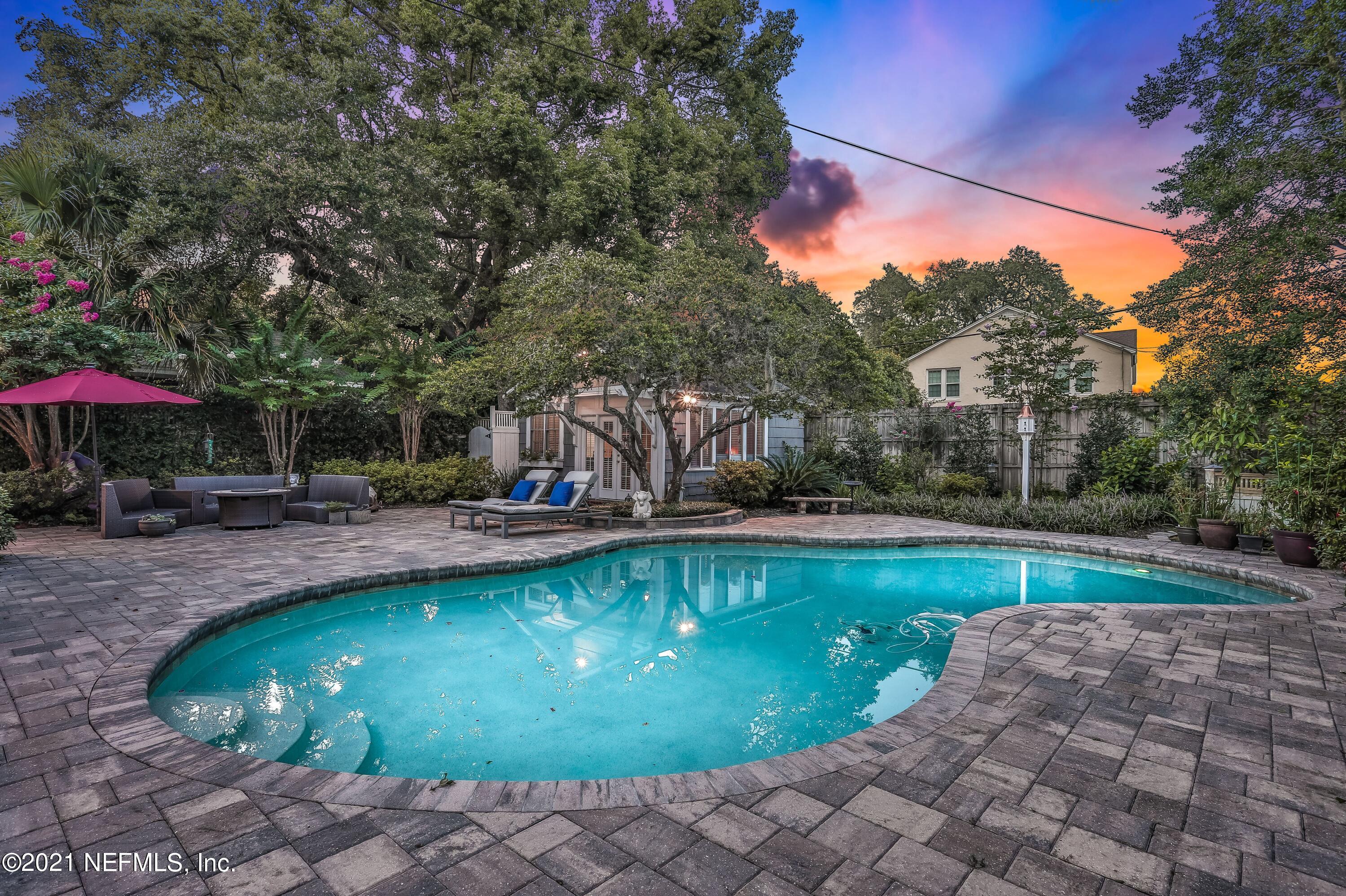 1915 Largo Road Jacksonville, FL 32207 - Photo 39 of 43 Pool