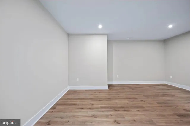 a view of livingroom with window