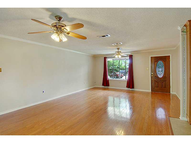 5240 Willowtree Road Marrero, LA 70072 - Photo 3 of 10 Gallery Image 3