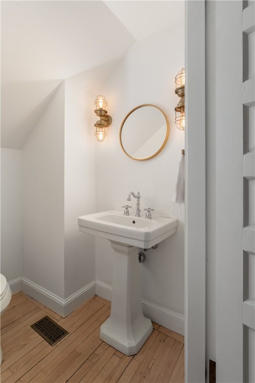 80 Kay Street Newport, RI 02840 - Photo 15 of 50