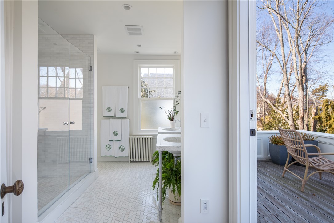 80 Kay Street Newport, RI 02840 - Photo 20 of 50