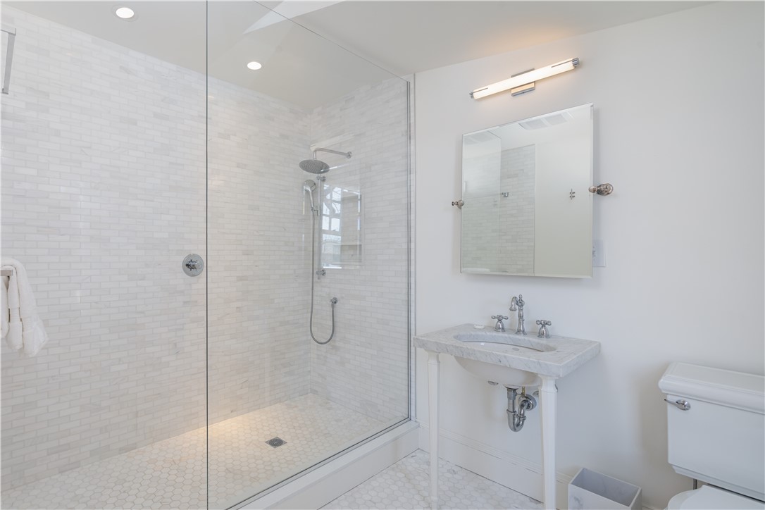 80 Kay Street Newport, RI 02840 - Photo 31 of 50