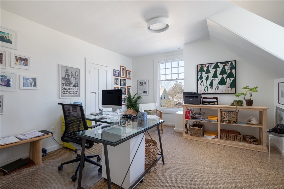 80 Kay Street Newport, RI 02840 - Photo 37 of 50