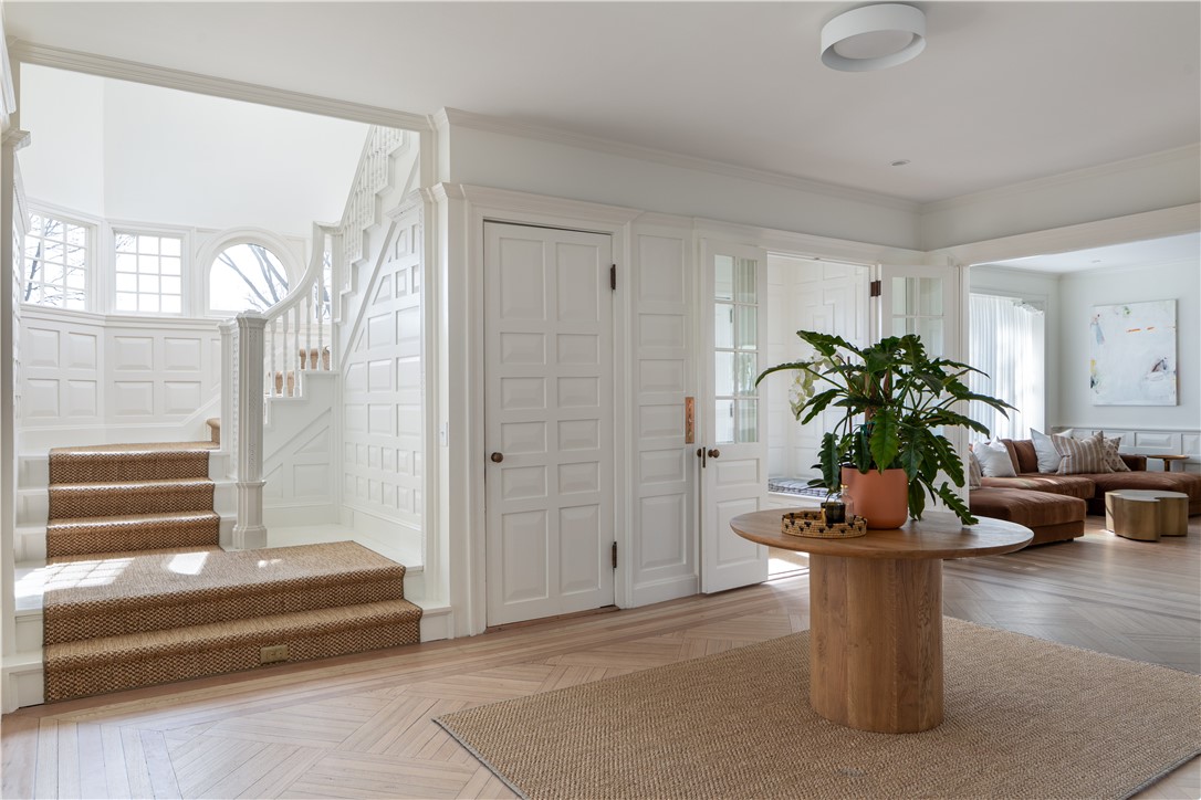 80 Kay Street Newport, RI 02840 - Photo 8 of 50