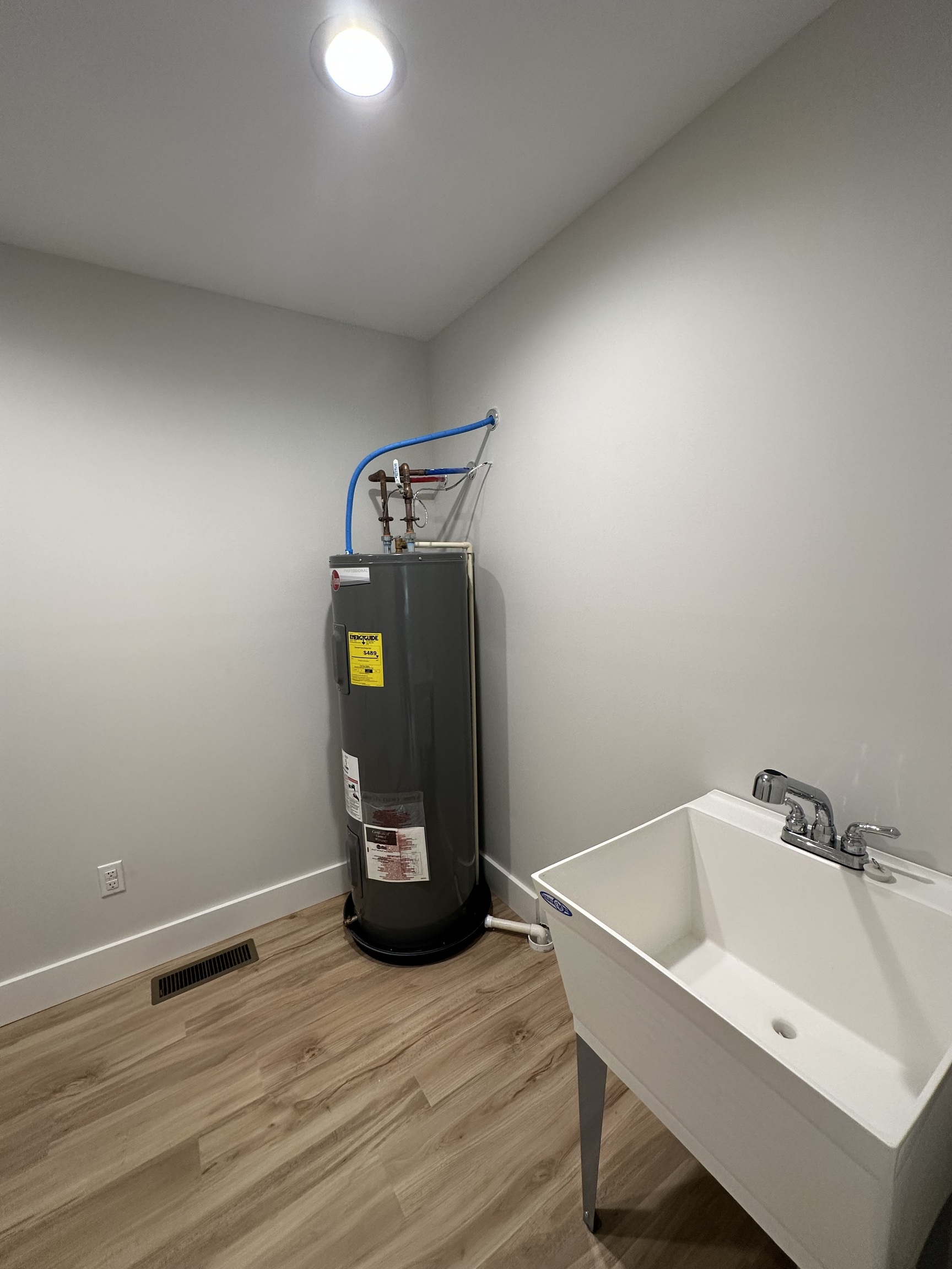 216 Gettysburg Coatesville, IN 46121 - Photo 15 of 17