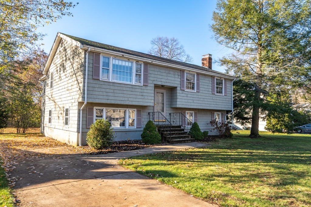 27 Audubon Road Norwood, MA 02062 - Photo 3 of 31