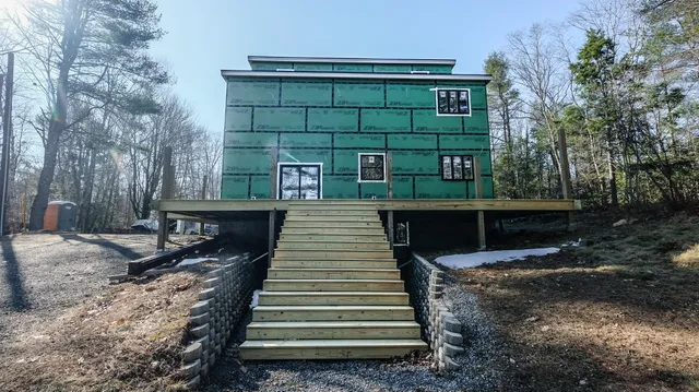 $375,000 | 140 Clifford Road, Phippsburg, ME 04562