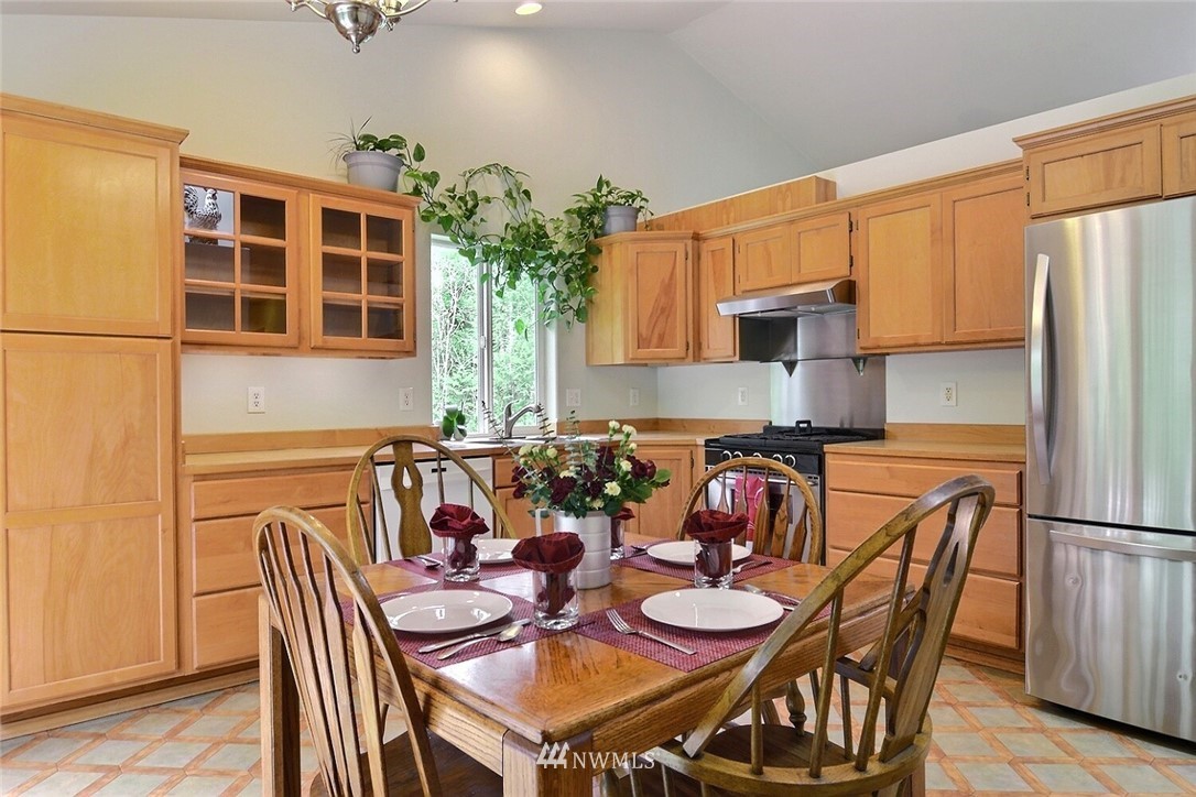 100 Victor Ridge Road Belfair, WA 98528 - Photo 8 of 29