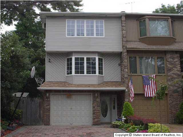 119 Highland Road Staten Island, NY 10308 - Photo 1 of 1 Primary Photo