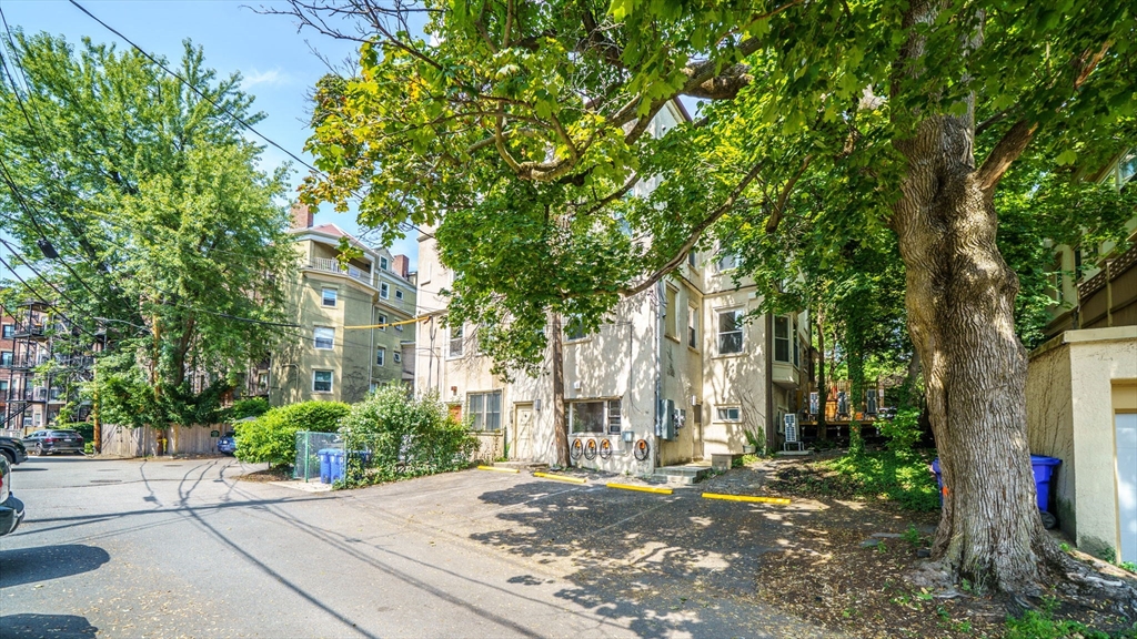 21 Regent Circle, Unit 3 Brookline, MA 02445 - Photo 21 of 22