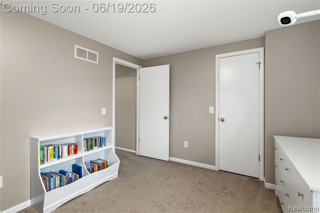 45209 Saltz Road Canton, MI 48187 - Photo 29 of 36