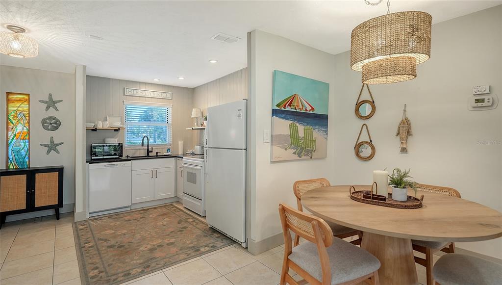 925 Beach Road, Unit 112 Siesta Key, FL 34242 - Photo 14 of 71 Gallery Image 14