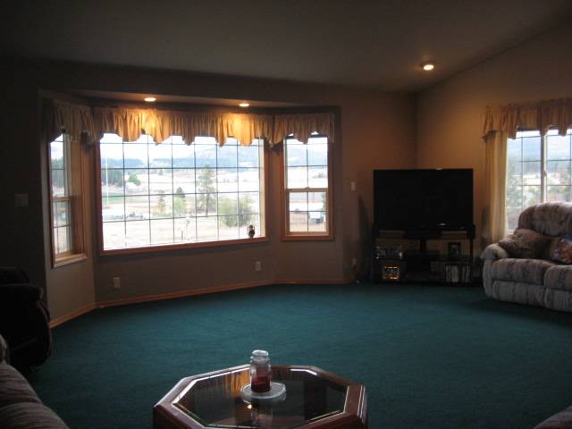 2252 Schmidlekofer Road Chewelah, WA 99109 - Photo 2 of 8 Gallery Image 2