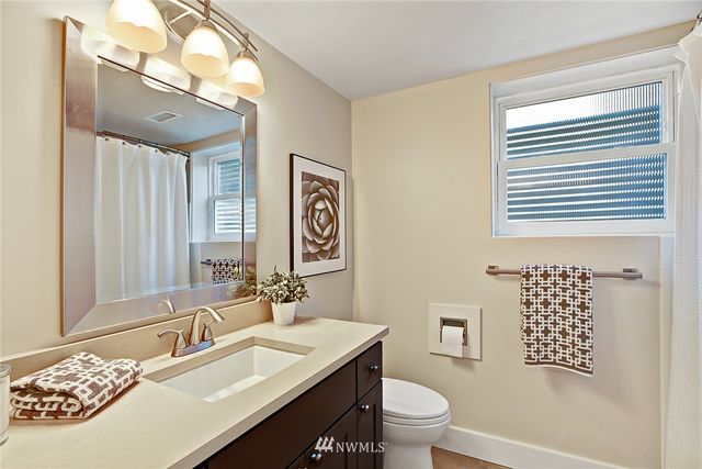 $900,000 | 3808 32nd Avenue West, Seattle, WA 98199