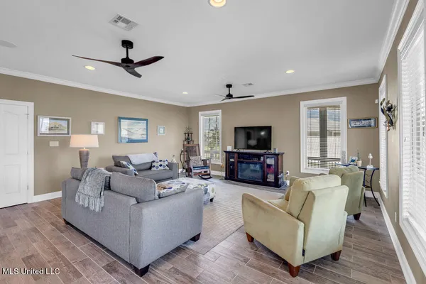 $749,900 | 6253 Shawnee Street, Kiln, MS 39556