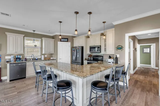 $749,900 | 6253 Shawnee Street, Kiln, MS 39556