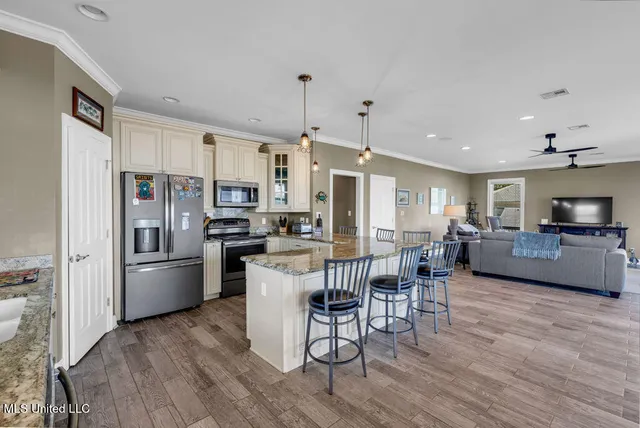 $749,900 | 6253 Shawnee Street, Kiln, MS 39556