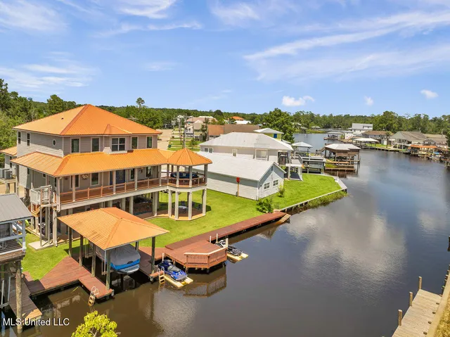 $749,900 | 6253 Shawnee Street, Kiln, MS 39556