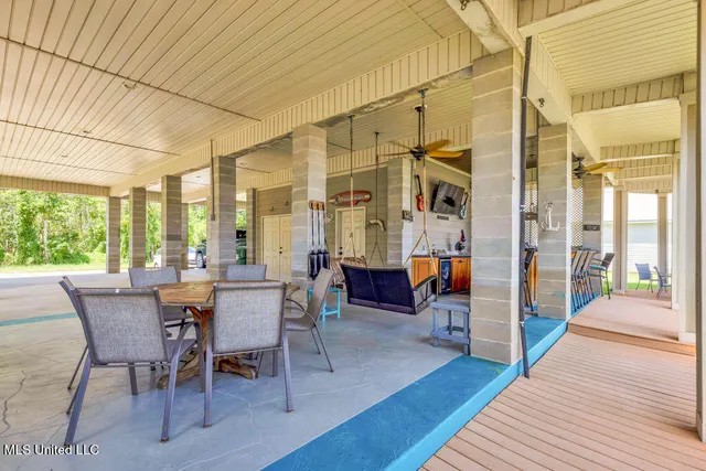 $749,900 | 6253 Shawnee Street, Kiln, MS 39556