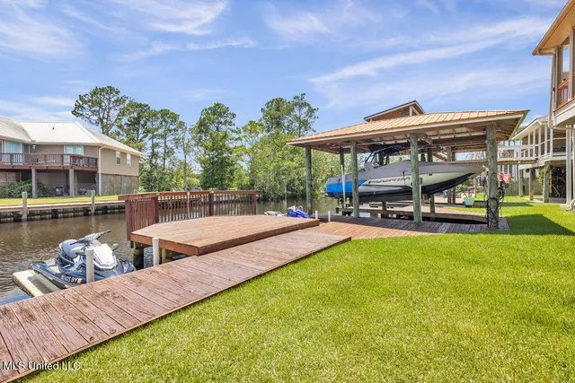 $749,900 | 6253 Shawnee Street, Kiln, MS 39556