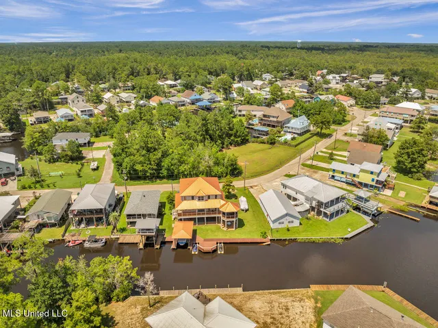 $749,900 | 6253 Shawnee Street, Kiln, MS 39556