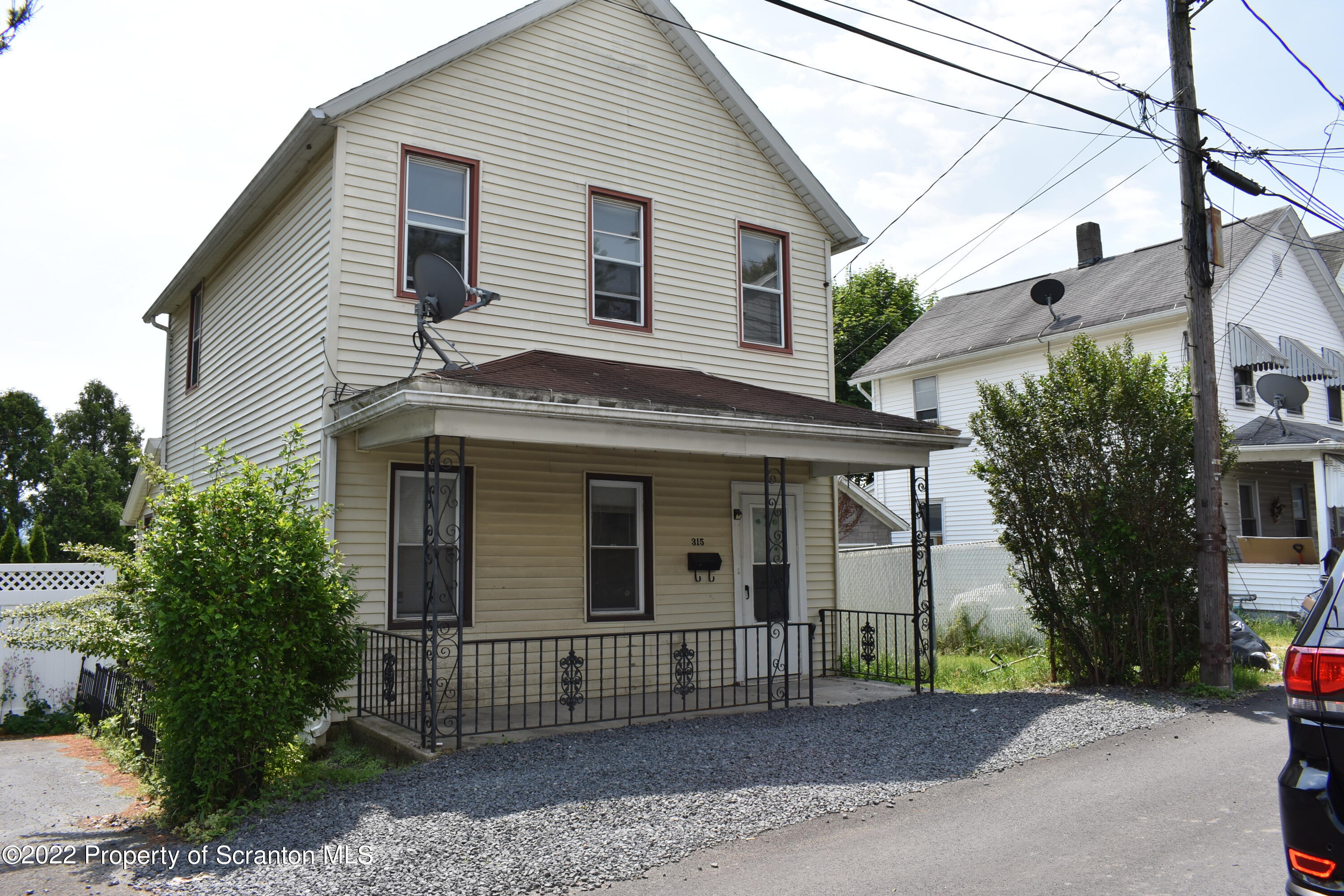 315 Aswell Court Scranton, PA 18504 - Photo 1 of 15 a view of a white house