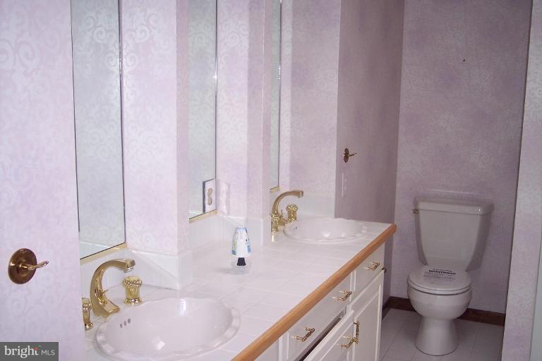 2200 Tufton Ridge Road Reisterstown, MD 21136 - Photo 8 of 22 Bath #3