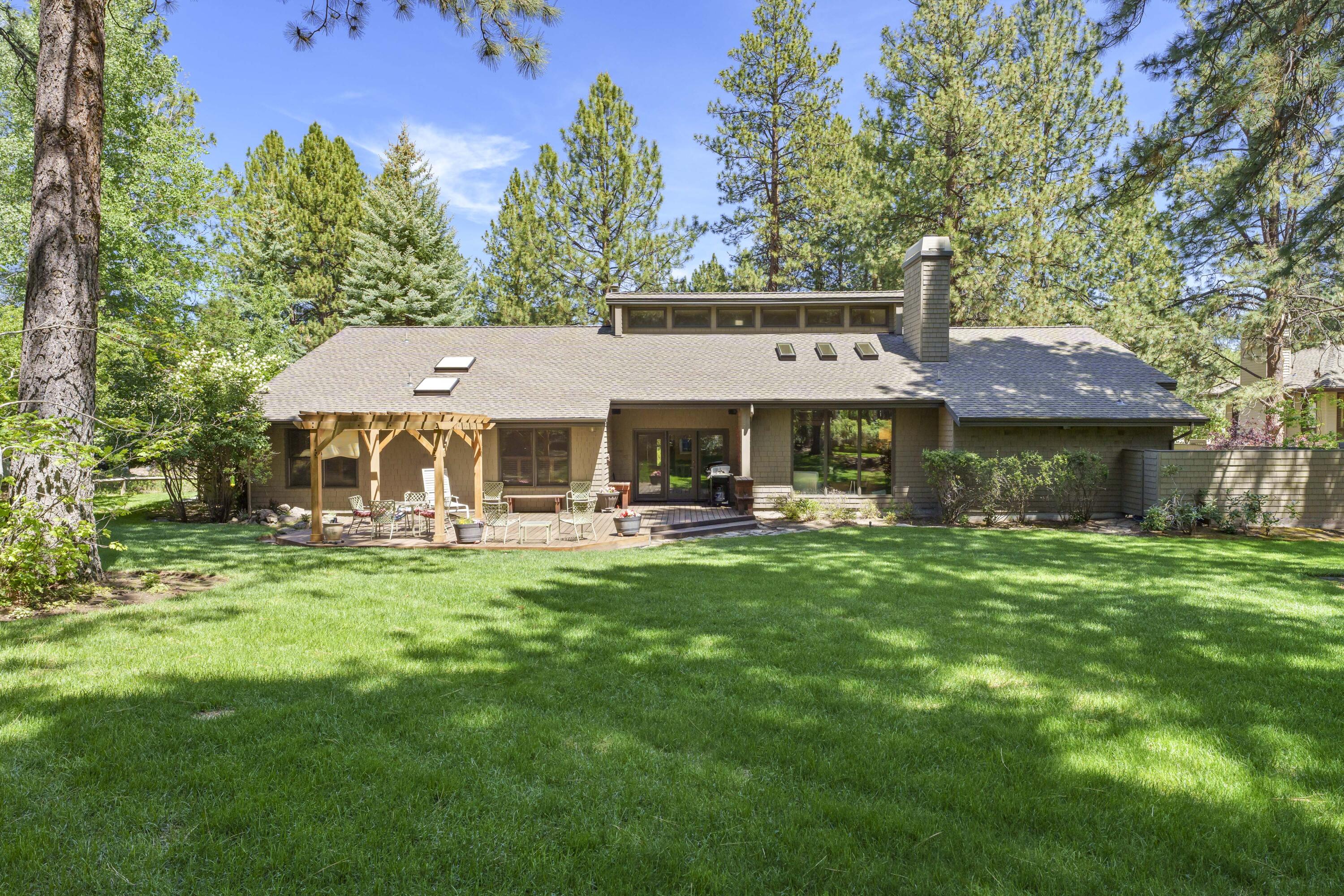 20435 Powder Mountain Court Bend, OR 97702 - Photo 5 of 38 DSC00611