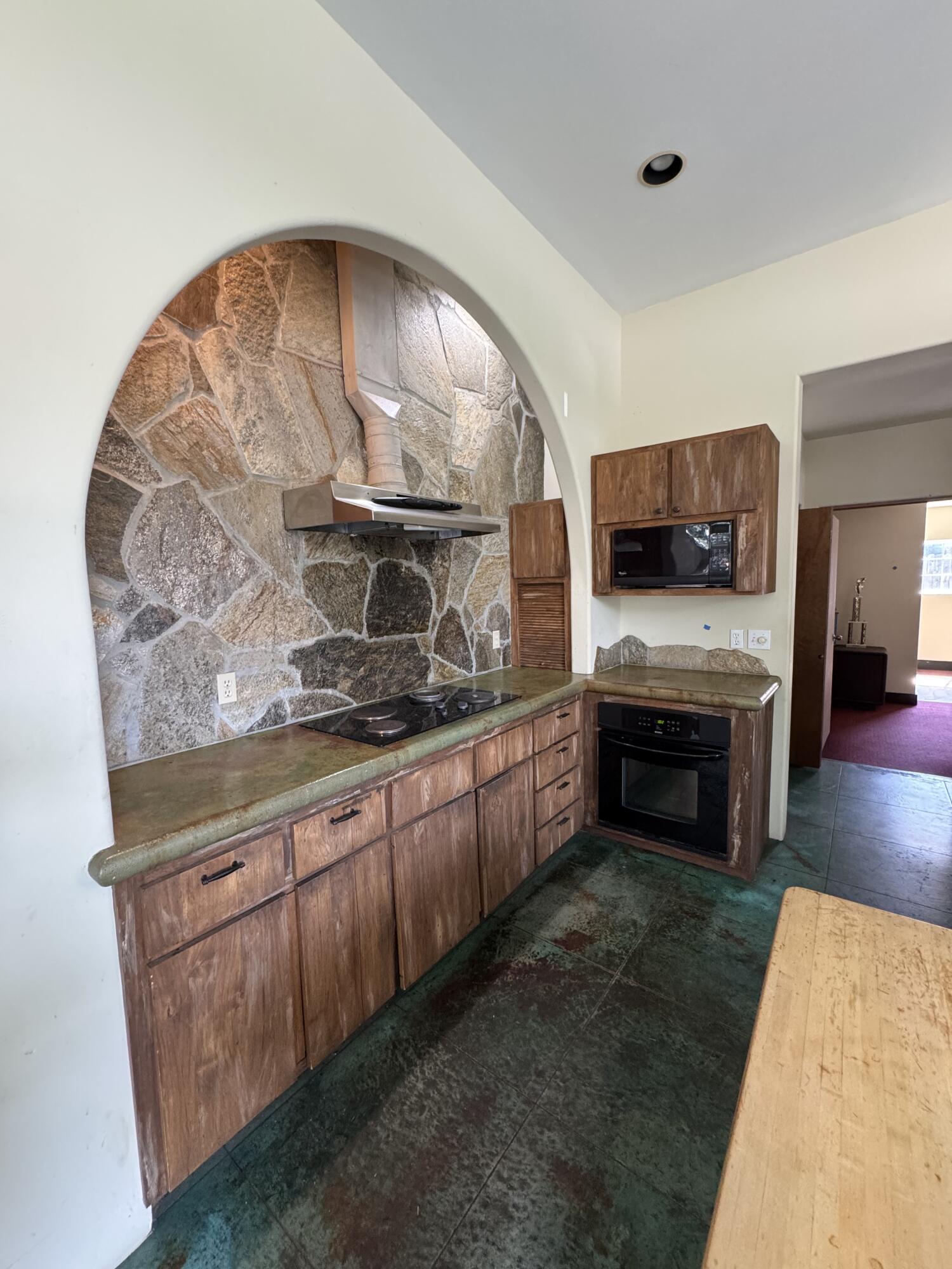 133 Treasure Lane Hailey, ID 83333 - Photo 7 of 16 Concrete counters